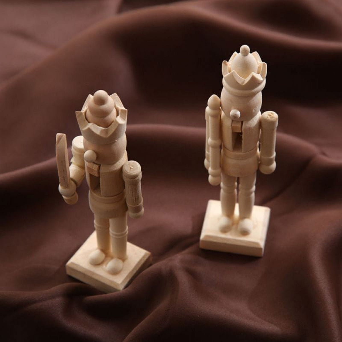6 Pcs Wooden Nutcracker Figures Wooden Soldier Doll E370801