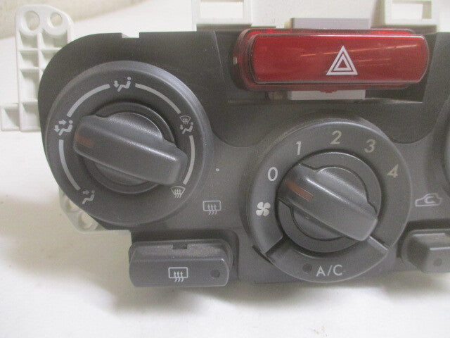 Pre-Owned Subaru Impreza Manual Climate AC Heater Temperature Control OEM Y9073