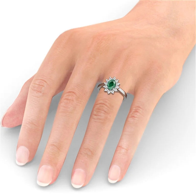 14K White Gold Oval Shape Natural Emerald Diamond Ring D80187