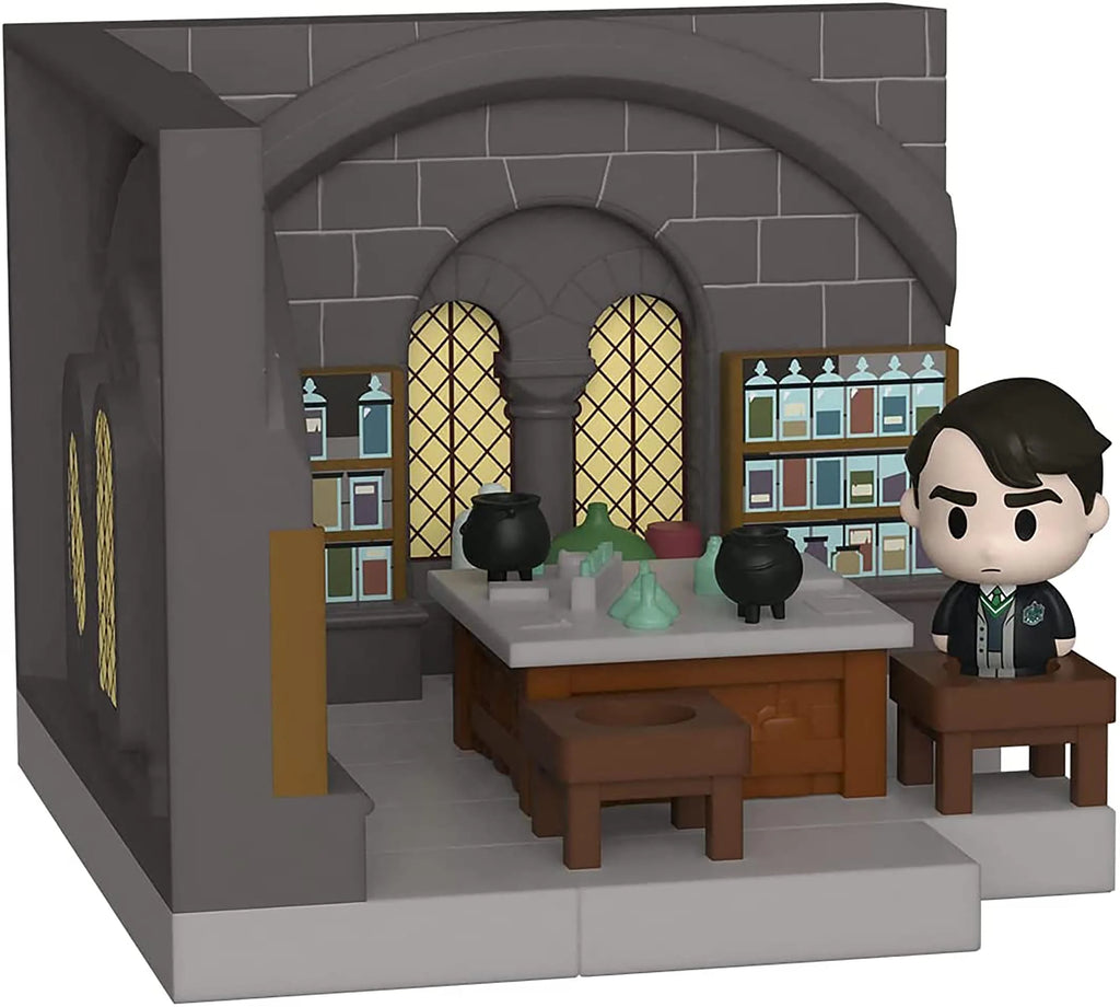 Tom Riddle Funko Mini Moments Figure Diorama T208