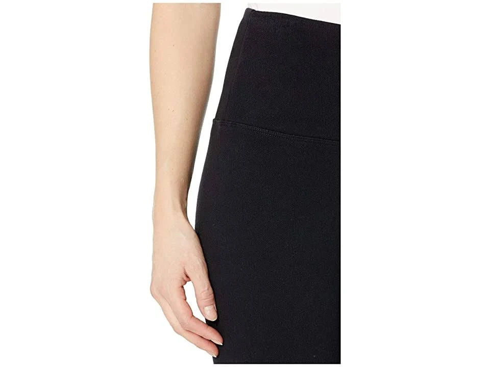 Black Denim Capri M35188