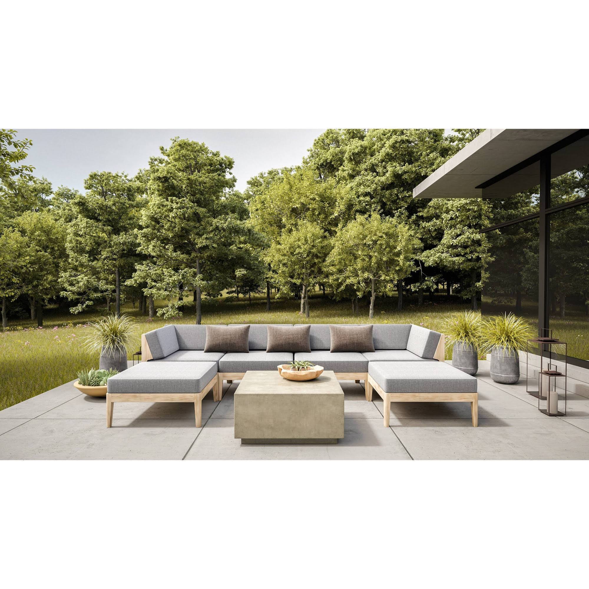 Brown Ottoman L68968