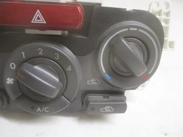 Pre-Owned Subaru Impreza Manual Climate AC Heater Temperature Control OEM Y9073