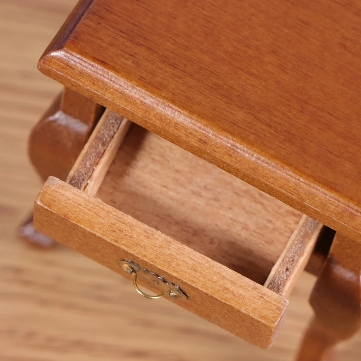 1:12 Walnut Colo Miniature Bedside Table Toy T4214