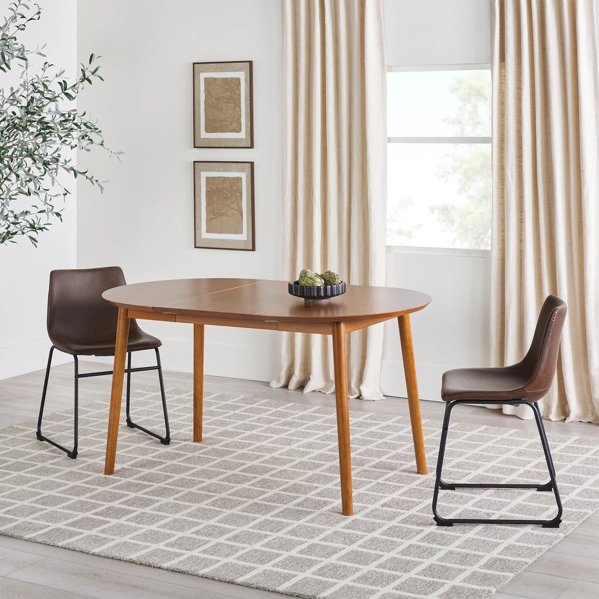 Caramel Solid Wood Oval Dining Table U1929