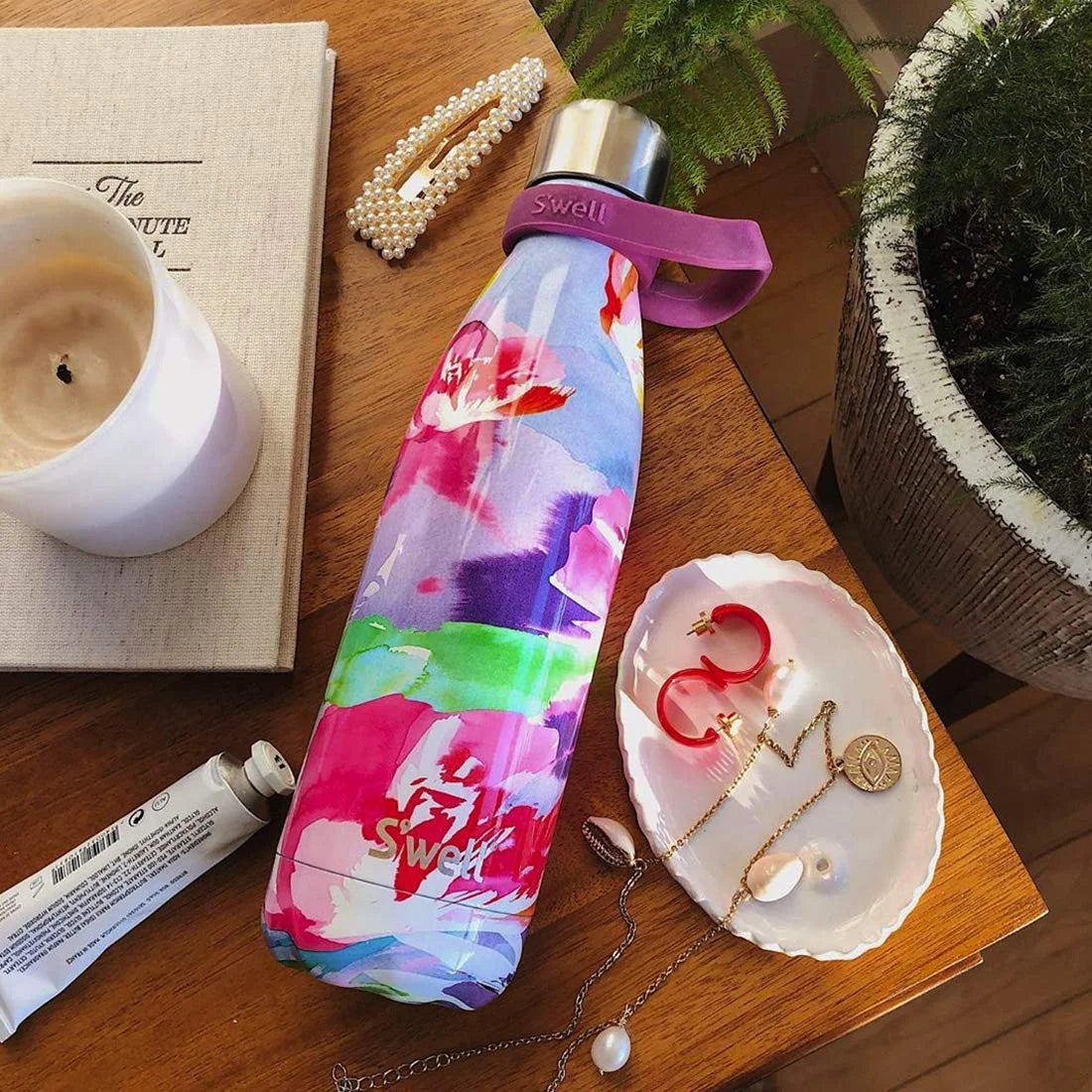Stainless Steel Water Bottle 17 Fl Oz Triple-Layered Vacuum-Insulated BPA-Free Z5395