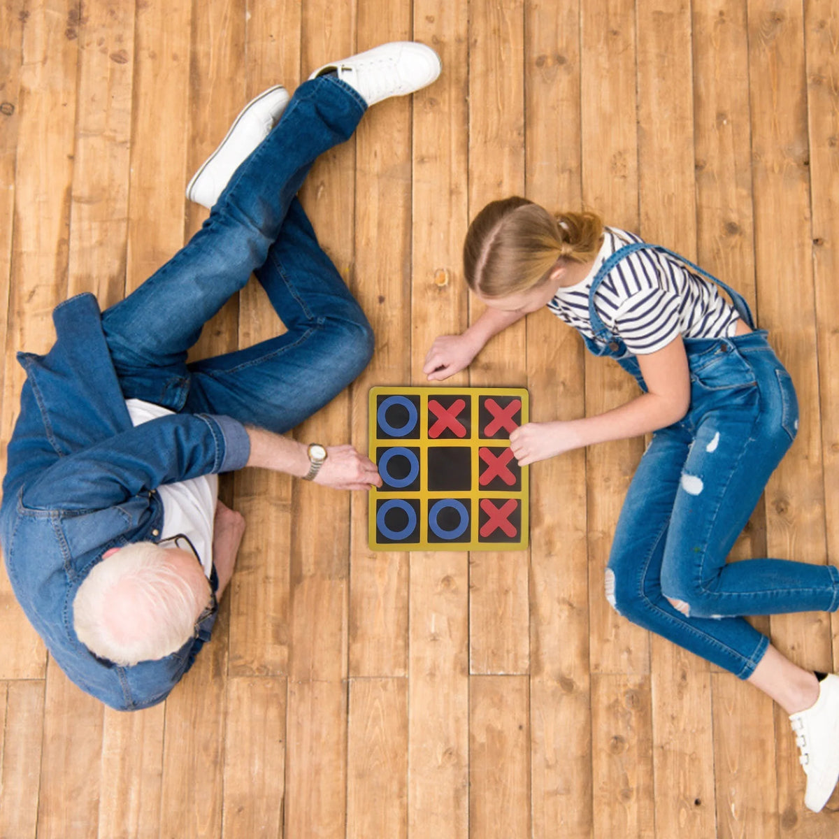 Tic-tac-toe Board Game S442