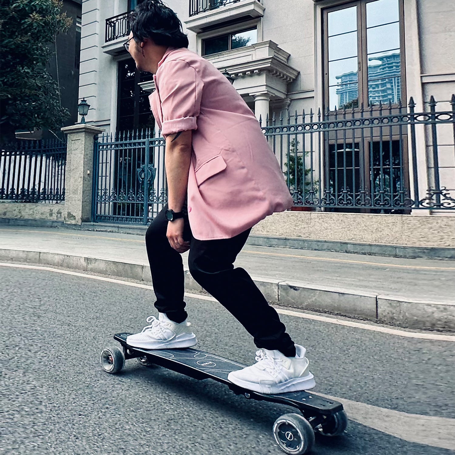 Electric Skateboard with Remote, 24 MPH Top Speed, 15 Mile Range, 1300W Dual Hub Motor U611764
