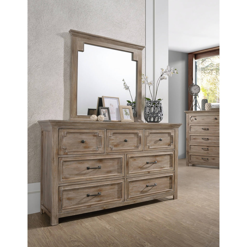 Sante Fe Chest P522