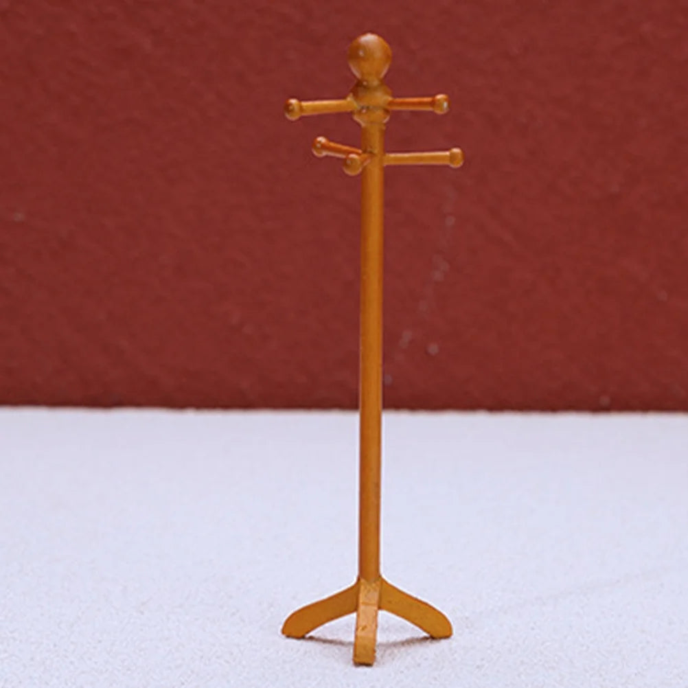 Mini Hangers Dollhouse Miniatures R1722