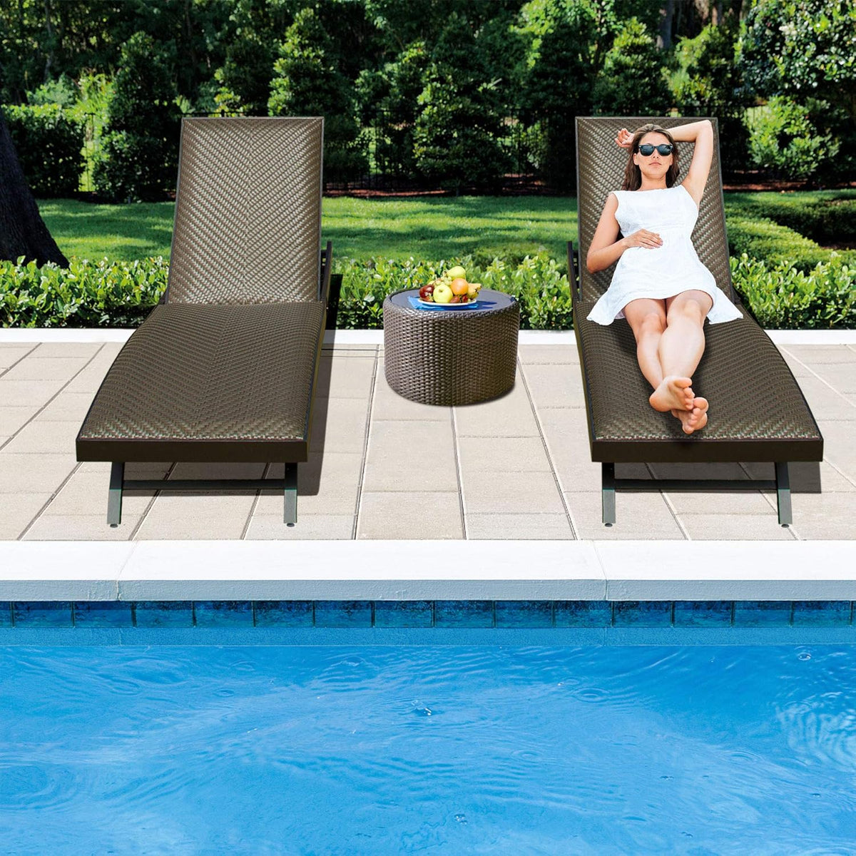Brown Aluminum Wicker Padded Lounge Chairs with Wheels, Set of 2 I920