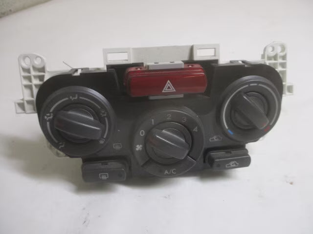Pre-Owned Subaru Impreza Manual Climate AC Heater Temperature Control OEM Y9073