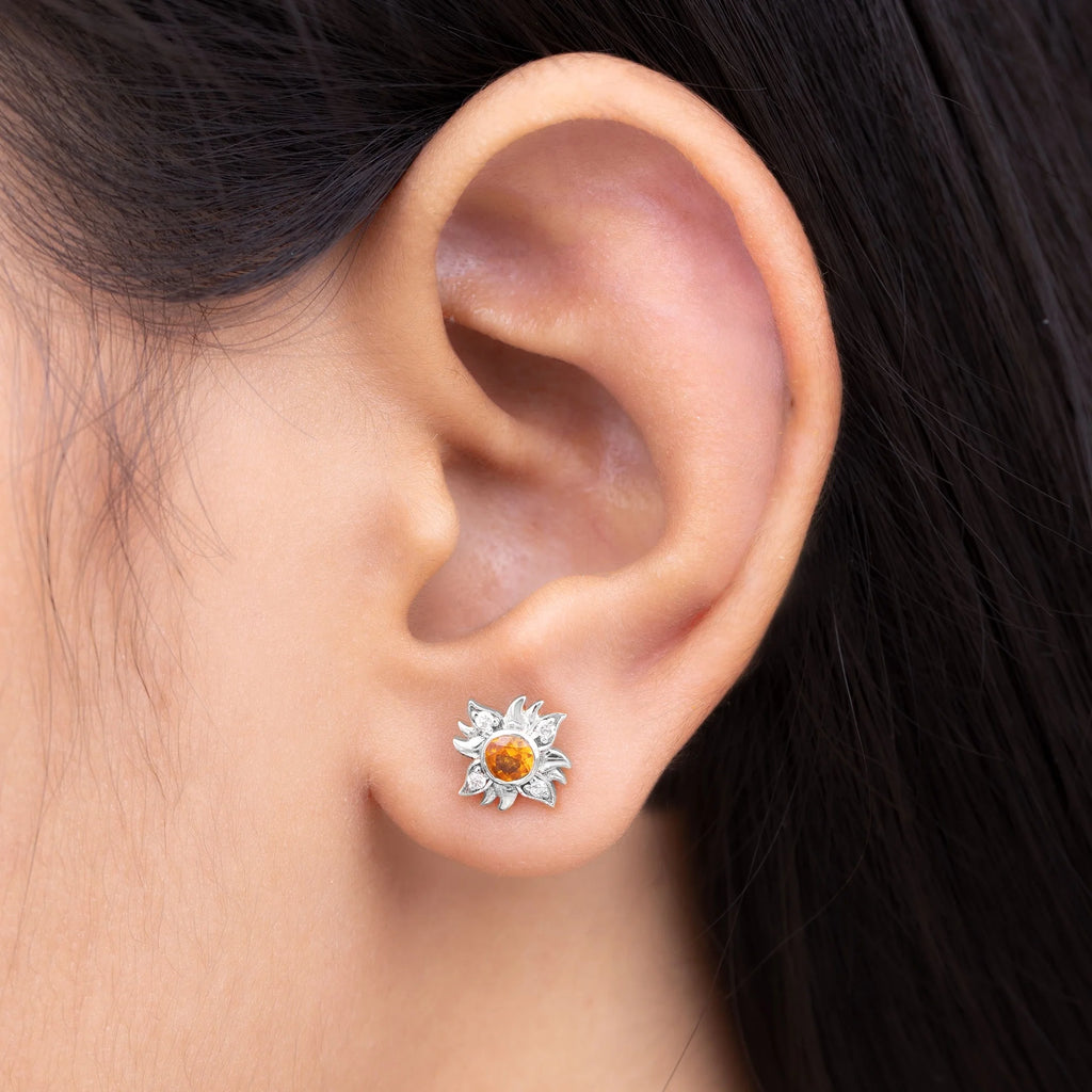 18K White Gold Orange Sapphire Stud Earrings with Diamond Y875