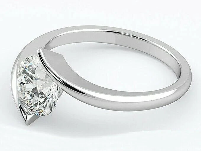 18K White Gold Plated Moissanite Engagement Ring T8043